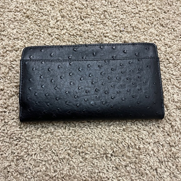 BUXTON FAUX OSTRICH WALLET 7.75" x 4.5" FAUX LEATHER WOMENS - Picture 2 of 11